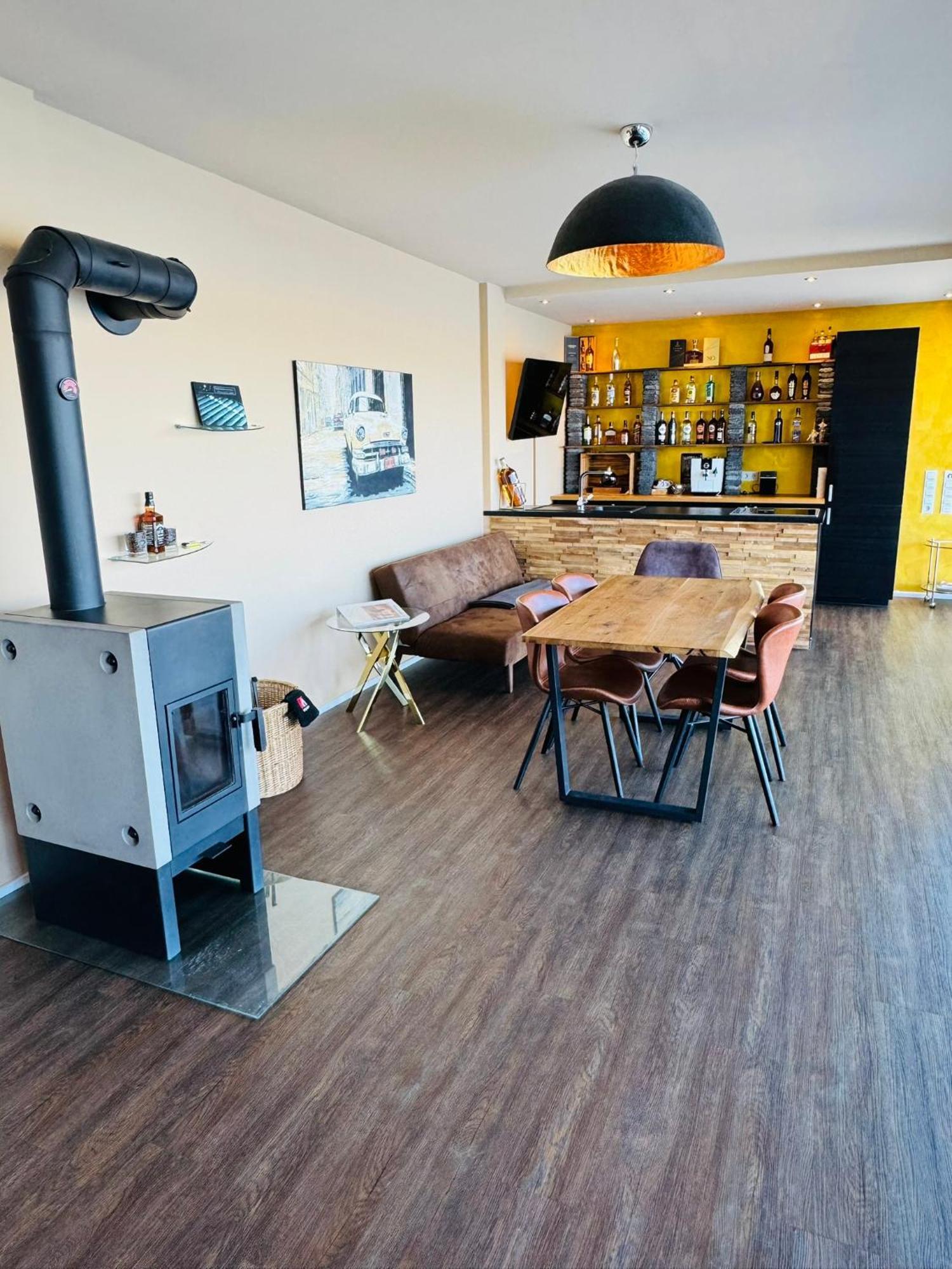 Rhein Lounge Apartment Urmitz Ngoại thất bức ảnh